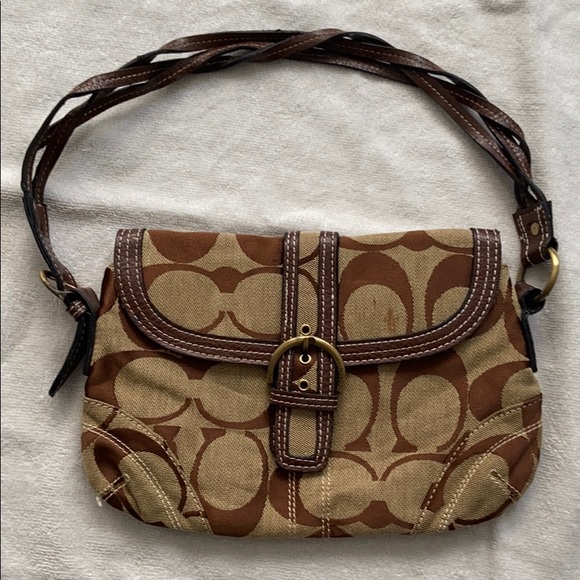 Coach Handbags - Coach shoulder bag